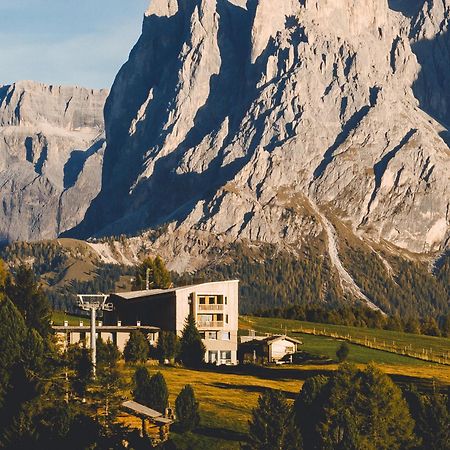 Icaro Hotel Алпе ди Сиуси Екстериор снимка